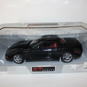 1/18 1999 Corvette C5 Hardtop