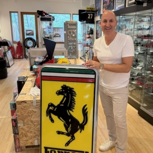 1990s-2000s-Neon-Modena-sign