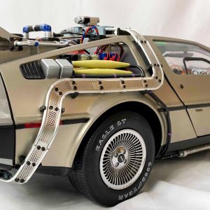1/8 1981 DMC DeLorean - 'Back to the Future'