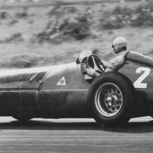 Fangio-at-the-wheel-of-the-Alfa-Romeo-158-Alfetta