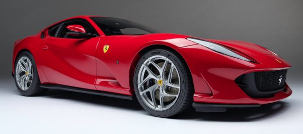 Ferrari_812superfast_-_06_Resized_4000x2677