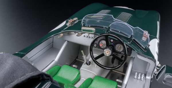 Collector Studio - Fine Automotive Memorabilia - 1/18 1953 Jaguar C-Type - Le  Mans winner