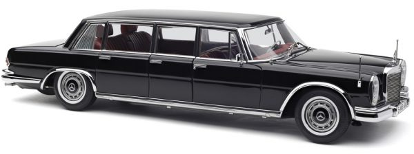1/18 1963 Mercedes 600 Pullman 6-door limousine (W100)