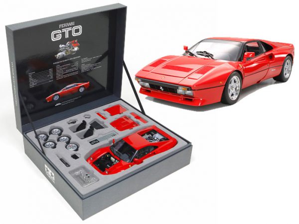 Collector Studio - Fine Automotive Memorabilia - 1/12 1985 Ferrari