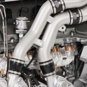 1/4 2019 Bugatti Chiron engine
