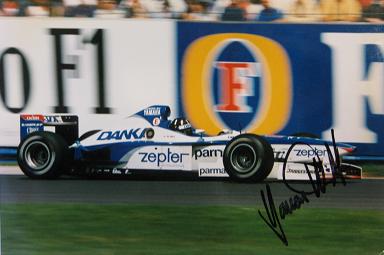 1997 Damon Hill signed photos