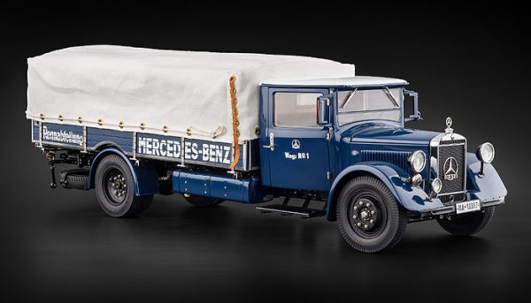 1/18 1934-38 Mercedes-Benz LO 2750 race car transporter