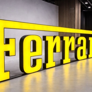 1990s-Ferrari-8-4m-sign (4)