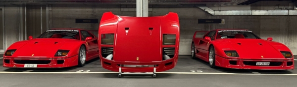 f40-bonnet-on-display f40-bonnet-on-display