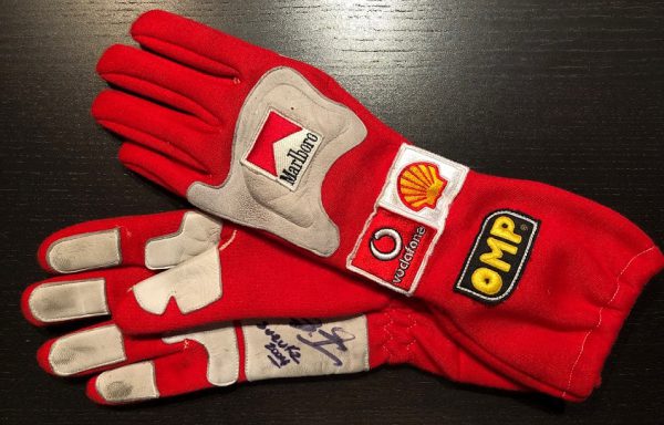 2004 Michael Schumacher Ferrari signed win gloves - Japan