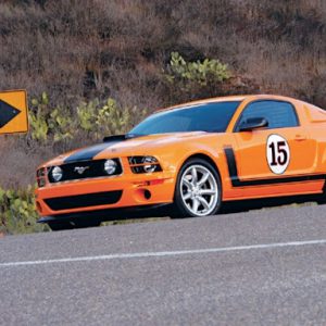 1/18 2007 Ford Saleen Mustang - Parnelli Jones edition