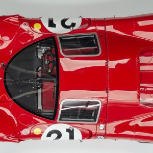 1-8-Ferrari-330-P4_Le_Mans