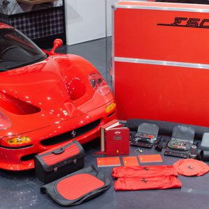 1995 Ferrari F50 Owner's Manual with dealer directory