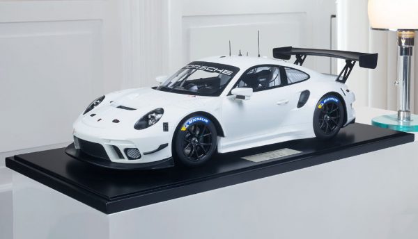 1/8 2019 Porsche 911 (991.2) GT3 R