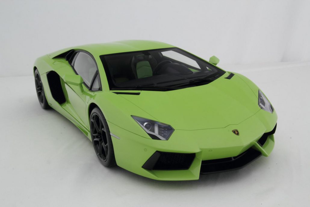 Collector Studio - Fine Automotive Memorabilia - 1/8 2011 Lamborghini