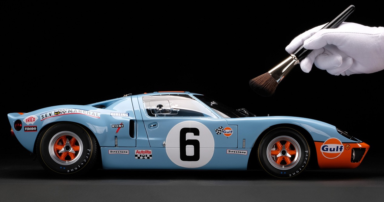Collector Studio - Fine Automotive Memorabilia - 1/8 1969 Ford