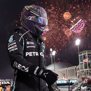 2020 Lewis Hamilton Mercedes GP Bahrain win original gloves w/signed bag
