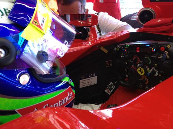 2013 Ferrari F138 steering wheel - Felipe Massa