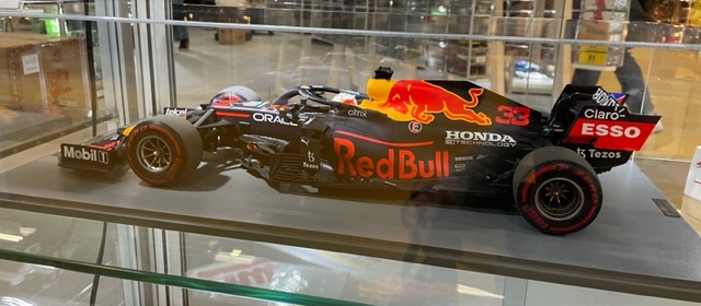 1/12 2021 Max Verstappen RB16B #33 Red Bull Racing - Abu Dhabi winner