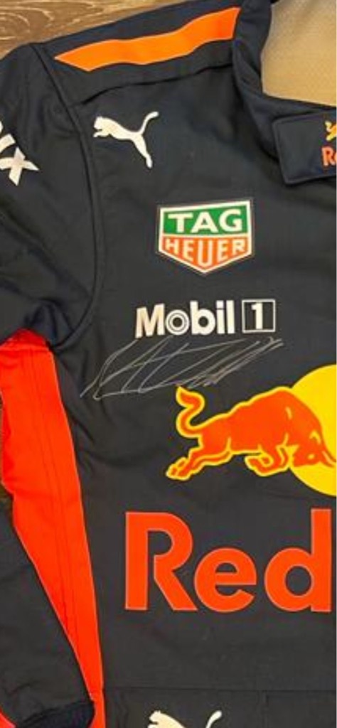 Max Verstappen Red Bull Racesuit – Millionaire Gallery