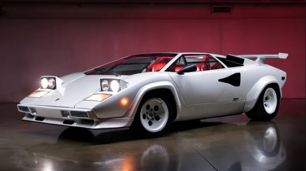 Collector Studio - Fine Automotive Memorabilia - 1/18 1982 Lamborghini  Countach LP500S White