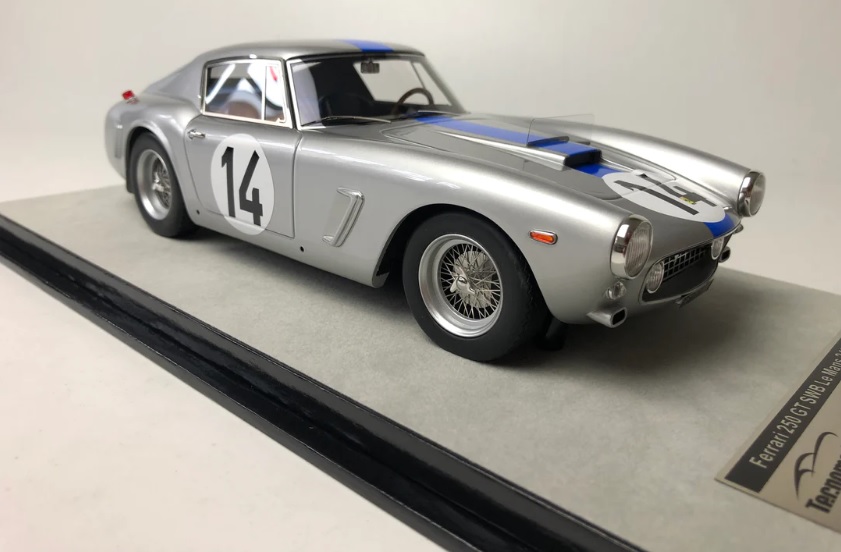 Collector Studio - Fine Automotive Memorabilia - 1/18 1961 Ferrari 