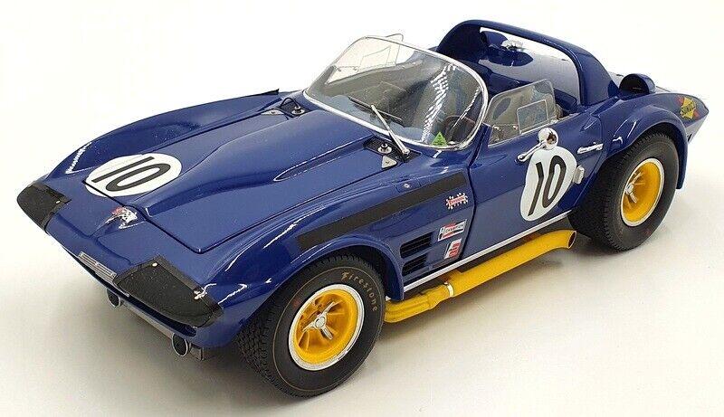 Collector Studio - Fine Automotive Memorabilia - 1/18 1966 Corvette ...