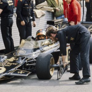 BRANDS HATCH, UNITED KINGDOM - JULY 15: Emerson Fittipaldi, Lotus 72D Ford in the pits during the British GP at Brands Hatch on July 15, 1972 in Brands Hatch, United Kingdom. (Photo by David Phipps / Sutton Images)