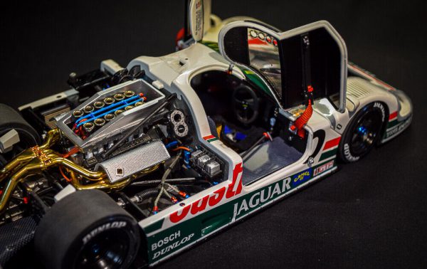 Collector Studio - Fine Automotive Memorabilia - 1/18 1988 Jaguar XJR-9 #60  IMSA 'Castrol' Daytona