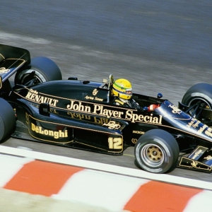 Lotus_98T_of_Ayrton_Senna,_1986