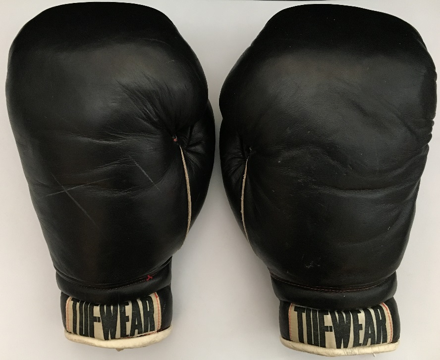Collector Studio - Fine Automotive Memorabilia - 1974 Muhammad Ali