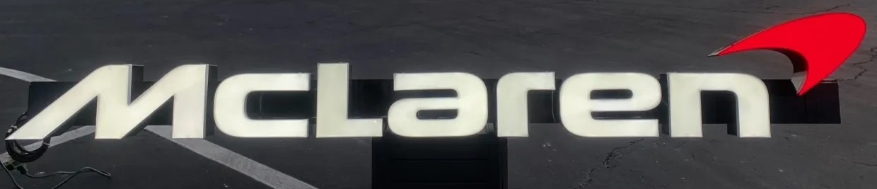 McLaren-sign-lit (1)