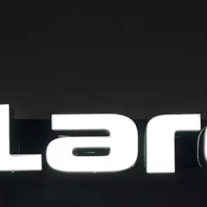 McLaren-sign-lit (2)