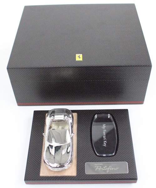 2022-Ferrari-Portofino-Humidor-box (4) 2022-Ferrari-Portofino-Humidor-box (4)