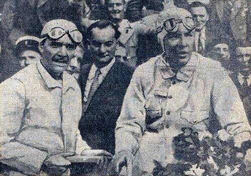 Benoist_(G)_et_Wimille_(D)_vainqueurs_des_24_Heures_du_Mans_1937 Benoist_(G)_et_Wimille_(D)_vainqueurs_des_24_Heures_du_Mans_1937