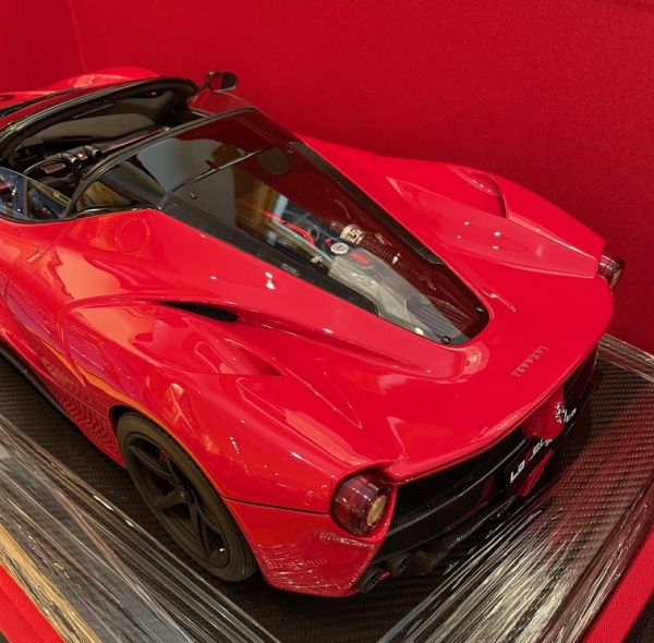 1-8-LF-APERTA-0E (3) 1-8-LF-APERTA-0E (3)