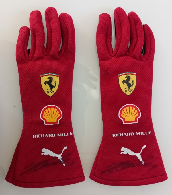 2025-CL-red-gloves-signed (2)