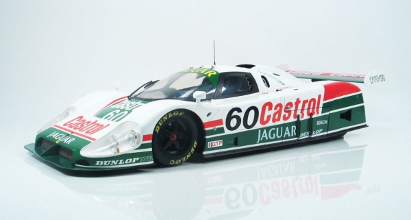 1-8JaguarXJR9a