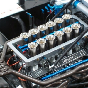 1-8JaguarXJR9engine