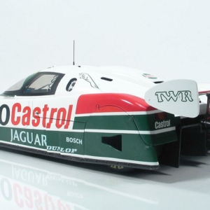 1-8JaguarXJR9rear