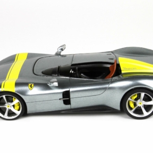 2018-Ferrari-Monza-SP1-Paris-Auto-Show (4)