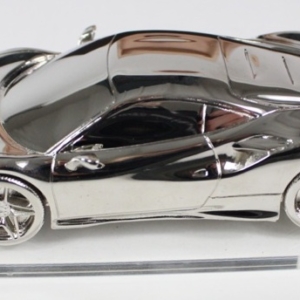 2019-22-Ferrari-F8-Tributo-gift