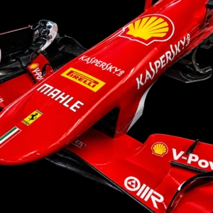 2015-Ferrari-SF15-T-nose (1)