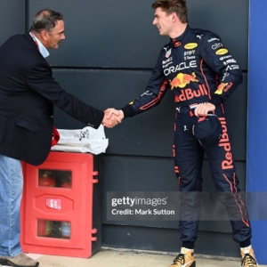 SILVERSTONE CIRCUIT, UNITED KINGDOM - JULY 02: Nigel Mansell congratulates Max Verstappen, Red Bull Racing during the British GP at Silverstone Circuit on Saturday July 02, 2022 in Northamptonshire, United Kingdom. (Photo by Mark Sutton/Sutton Images)